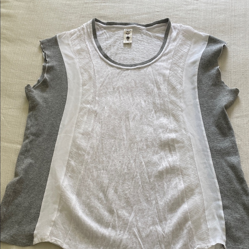 Verge Gray and White Women's Short Sleeve Tee